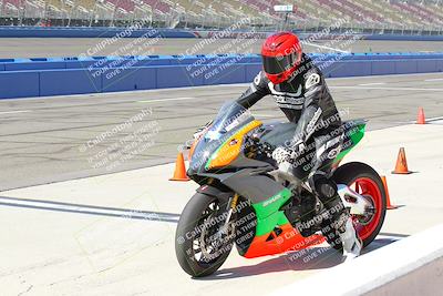 media/Aug-27-2022-Fastrack Riders (Sat) [[c588535105]]/Level 3/Grid/
